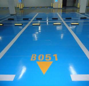 萬(wàn)達(dá)廣場(chǎng)地下停車(chē)場(chǎng)劃線(xiàn)及交安設(shè)施